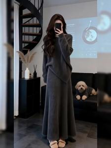 Y6Y | Bộ Đầm Sweater Len Hình Dạng Không Quy tắc Phong cách Thư thái