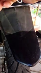 Penghitam Body Motor & Mobil Kualitas Premium Untuk Menghitamkan Body Kasar Yang Sudah Kusam
