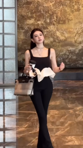 เสื้อกล้าม สายเดี่ยว สีพื้น เปิดไหล่ คอยู สม็อคยางยืดชายผ้า แต่งระบายสีครีม ผ้าโพลิเอสเตอร์ ใส่สบาย หรูหรา ชุดไปผับ #3121