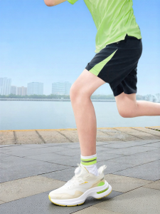 XTEP | Quick Drying Breathable Shorts Five-Quarter