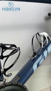 GỌNG BÌNH NƯỚC XE ĐẠP CARBON BONTRAGER