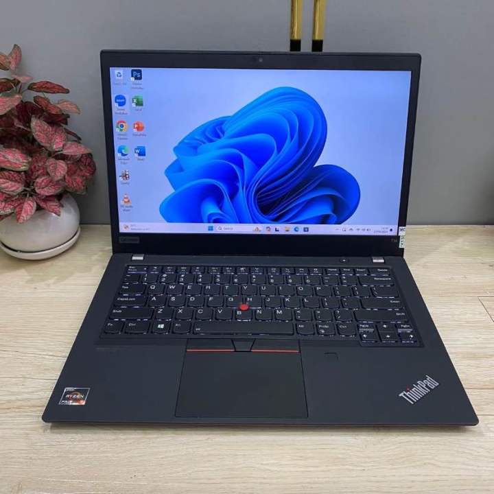 LAPTOP LENOVO THINKPAD T14 RYZEN VGA AMD RADEON RAM 32 GB NVME