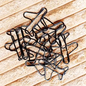 15Pcs Black Airplane Paper Clips Metal Plane Bookmarks Cool Aviation Stationery Gifts for Pilots Travel Lovers Office Supplie