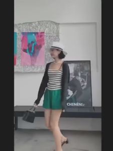 เสื้อสายเดี่ยว ผ้าถัก ลายทาง ขนาดเล็ก สุดเซ็กซี่ เข้ารูป เหมาะกับฤดูร้อน สําหรับผู้หญิง