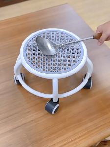 Round Rolling Low Stool สะดวกสบาย เคลื่อนย้ายได้ มินิ สตูล ความจุน้ำหนักสูง สำหรับ Home ผู้ที่มีความพึงพอใจในการเข้าใจถึงสินค้า