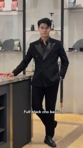 Áo Vest Nam Phong Cách Classic Đen 6 Nút 2 Cái Vàng Kiểu Dáng Slim Fit Tặng Cà Vạt Đen Bản Nhỏ 5cm Hộp Carton