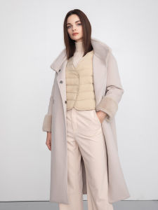 Lightweight Womens Goose down Jacket Slim Fit V-Neck Warmth Inner Wear Short Coat Miss Sivan Commute Style Fashionable