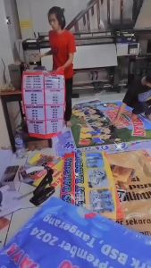 banner spanduk jalan ini sedang diperbaiki / spanduk penutupan jalan / spanduk pengecoran jalan