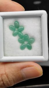 พลอยมรกต(Emerald) น้ำหนัก 3.25 กะรัต จำนวน 10 เม็ด พลอยแท้จากประเทศแซมเบีย