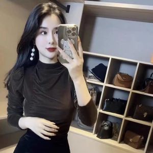 Fashionable Velvet Long Sleeve Half High Collar Womens T-shirt Slim Fit Base Layer Shirt Trendy Base Shirt for Autumn Winter