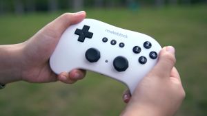 Makeblock Bluetooth Controller V1 (10 Languages) | Joystick Console STEM Educational Toys for Kids mBot2 Add-on Accessories STEM