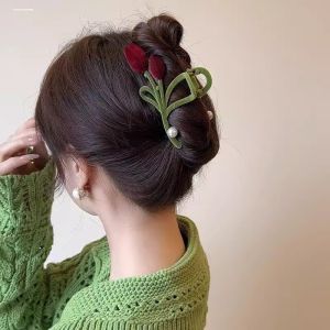 Large Velvet Tulip Hair Clip Claw for Women Elegant Shark Clip Fashion Girl Hair Clamp
