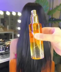 Perfume Smooth Hair Care Essential Oil Spray Improves Dryness Frizziness No-Rinse Anti-Dullness Enhances Shine Smooth Hair 100ml 香水顺发护理精油喷雾改善干燥毛躁免洗防暗沉增强光泽顺发