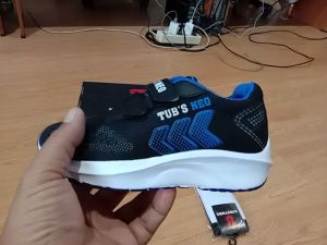 KIDZTUBS Sepatu Sekolah Anak Paket Koplit Sepatu Sekolah + Tas Sekolah + Kaos Kaki Size 28 29 30 31 32 33 34 35 36 37 TUBS93502192525