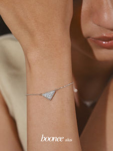 Boonee Alus Original Design Full Drill Zircon Triangle Bracelet Womens Luxury Elegant Diamond Embedded Fashion Jewelry