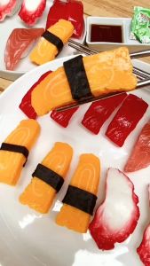 โมเดลซูชิโมเดลอาหารปลอมพร็อพถ่ายรูป ขนาดเท่าของงจริง