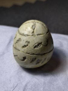 Batu alam telur koclak warna putih