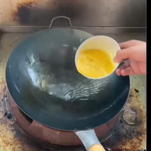 Marino Home กระทะก้นลึก กระทะจีน ด้ามไม้ หน้ากว้าง 33.6 ซม. NO.Y2248