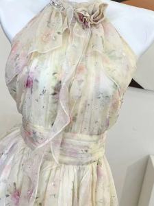 ชุดเดรสยาวคลุมเข่าผ้าชีฟองลายดอกไม้สไตล์วันหยุดสำหรับผู้หญิง กระโปรงทรงเอคอวี แขนสั้น ทรงเอ ทรงเข้ารูป ชุดเดรสฤดูร้อน