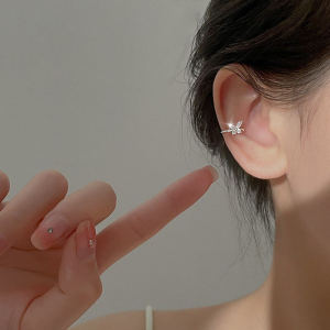 S925 Sterling Silver Butterfly Ear Cuff No Piercing Womens 2024 New Simple Luxury Unique Design Ear Jewelry Fashion Accessories