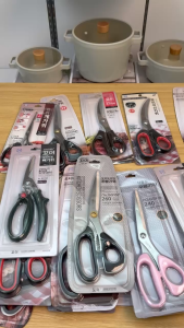 [HÀNG CHÍNH HÃNG]Kéo cắt sườn dài 26cm lưỡi kéo dài 11.5cm bằng thép không gỉ an toàn sức khỏe của GGOMi Hàn Quốc GG157