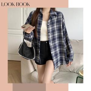 เสื้อเชิ้ตลายตารางวินเทจ ทรงหลวม ดีไซน์น่ารัก แมตช์ง่าย เหมาะกับสาวตัวเล็ก พร้อมส่ง