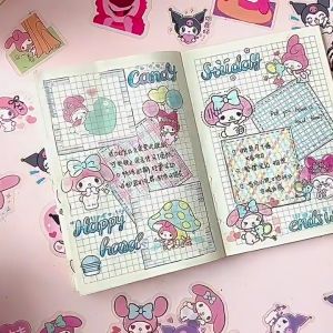 สติกเกอร์พีวีซีใสกันน้ำสำหรับสมุดโน๊ต Sanrio จำนวน 100 ชิ้น สติกเกอร์สมุดโน๊ตการ์ตูนสำหรับเด็ก สติกเกอร์สร้างสรรค์