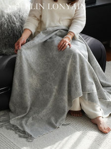 ELIN LONYAIN | Luxury Lamb Wool Fringe Throw Gray White