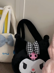 กระเป๋าสะพายไหล่ขนนุ่ม ซานริโอ!! คุโรมิ/ซินนามอน/มายเมโลดี้ ✨ ไซส์ใหญ่จุทุกของ!