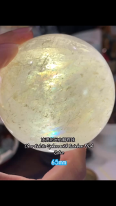 65mm 冰透彩光方解石球 ✨💛Clear Calcite Sphere with Rainbow Flash