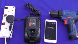 Dong Cheng LB1220-1 12V Lithium 2.0Ah Battery / FFCL12-4 12V Lithium 3A Charger