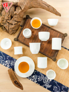 โบนไชน่าสีขาวล้วนแก้วเหล้าชิ้นเดียวเซรามิกใช้ในบ้านใช้ในร้านอาหารแก้วน้ำชาใบเล็กแก้วน้ำชาสำหรับวางโชว์ในโรงแรม