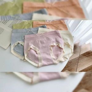 TKGirl NEW กางเกงในเเฟชั่นคุณผู้หญิง มี 6 สีให้เลือก เเมทช์ชุดได้ง่ายราคาถูกต้องรุ่นนี้เลยน้า ไม่มีคือพลาดมาก เหมาะสมทุกวัย กระชับสัดส่วนได้ดี คุ้มมากเวอร์