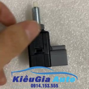 Công tắc chân phanh Hyundai Santafe 2006-2012 Chính hãng