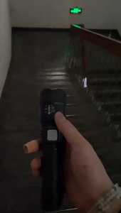 Senter LED Super Terang 1200 Lumens Multifungsi Zoom dan Powerbank - Warna Hitam