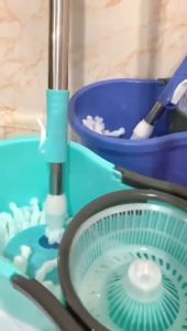 Alat Pel Lantai Ember 2 in 1 Kain Fiber dengan Ember Spin Mop Alat Pembersih Lantai