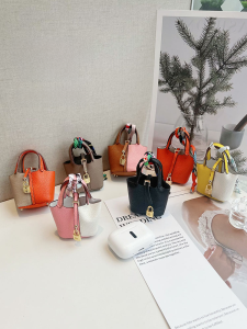 High-End Mini Bucket Hat Bag Charm Elegant Key Holder Earphone Storage Pouch Cute Car Interior Decoration Basket Design