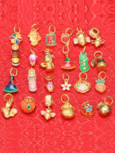 จี้ขนาดเล็กสีทองสูง โซ่รัดข้อมือ DIY โซ่รัดข้อมือสีแดง อุปกรณ์ตกแต่ง เครื่องประดับแฟชั่น โลหะผสมเงินทอง จี้ขนาดเล็ก