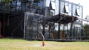 ของเล่นเครื่องพ่นน้ำกลางแจ้ง หัวดับเพลิงรูปกระบองเพชร สเปรย์น้ำหมุน ของเล่นสำหรับเด็ก