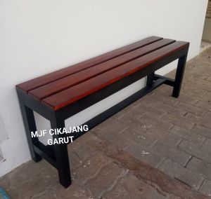 Kursi kayu/kursi cafe/kursi taman/kursi teras kursi serbaguna