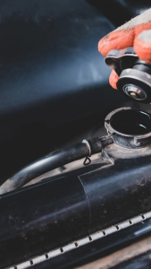 Coolant Radiator HYO B09 – Siap Guna Neon Green Anti Karat 50/50 Premix Automotive Car Kereta