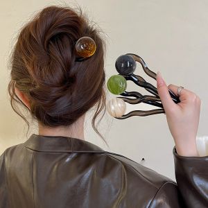 Retro Large Pearl Hair Clip Womens New 2025 Elegant Twist Hair Clip Shark Clip Coffee Color One Word Hair Clip for Women