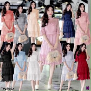 B5952 เดรสลูกไม้แขนระฆังBell sleeve lace dress