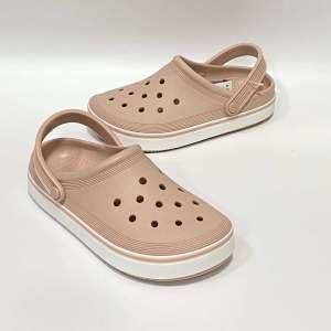 SALE CROCS  รองเท้าแตะ รองเท้าแตะแบบสวมผู้หญิง ราคาคุ้มจริง