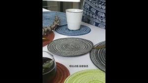 FinDee แผ่นรองจาน ที่รองจานอเนกประสงค์ ทรงกลม ทนความร้อน ที่รองจานสไตล์ญี่ปุ่น กันลื่น ทำความสะอาดง่าย เหมาะกับการใช้งานในครัวลายหรู