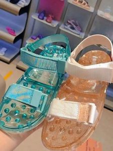 Sandal Wanita Ukuran 35-39: Desain Casual dan Kulit untuk Musim Panas