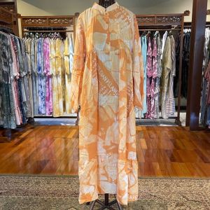 Kanaya Dress by Dian Pelangi LIMITED EDITION Busana Muslim Baju Maxi Gamis Kaftan Abaya Gaun Outfit Busui Batik Pesta Pernikahan Kondangan Wanita Hijaber Cantik Anggun Modis Modern Elegan Mewah Model Korea Terbaru Motif Hand Made Kekinian