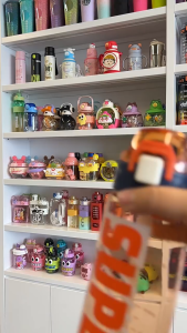 800ml วัสดุรักษ์สิ่งแวดล้อม กระติกน้ำ 2in1 (ยกดื่ม+หลอด) ถ้วยกีฬาสะดวก ขวดน้ำพลาสติก