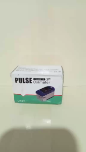 PULSE Oximeter Digital fingertip Portable Monitor for Blood Oxygen Saturation Heart Rate