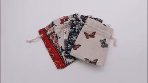 50Pcs/lot  (10x14cm) Linen Printed Cotton Gift Bags Packing Jewelry Drawstring Pouch Cosmetic Wedding Candy Wrappling Reusable